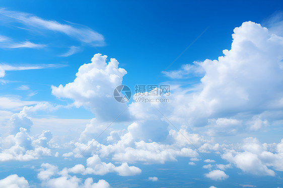 蓝天中的白色云朵图片