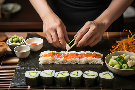 新鲜制作的日式寿司背景图片