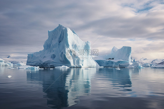 冰山与湖泊图片