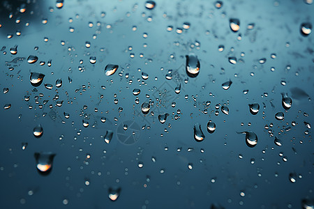 雨中的窗户图片