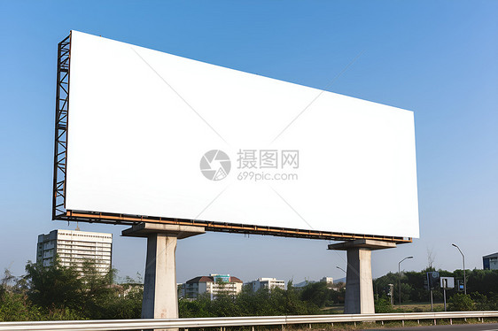 公路上的大型广告牌图片
