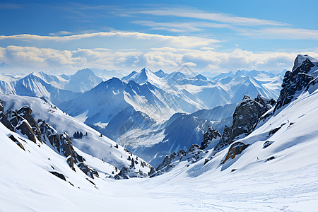 冰雪覆盖的山脉背景图片