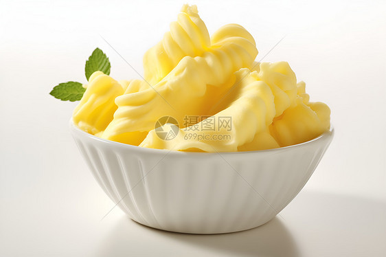 白瓷碗里的黄油图片