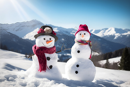 冬季山坡上的雪人图片