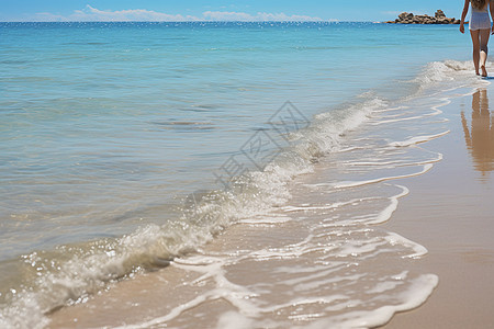 静谧的夏季海滩景观图片