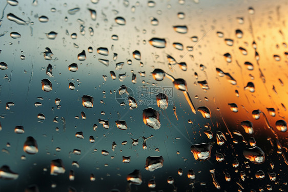 雨滴与模糊的背景图片