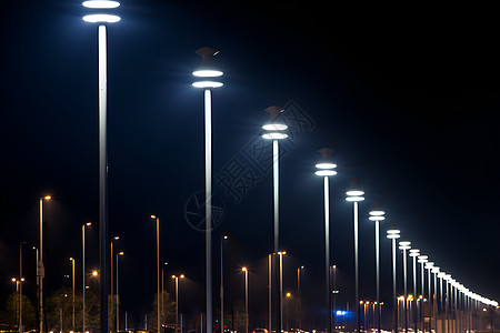 夜晚的路灯路灯灯杆高清图片