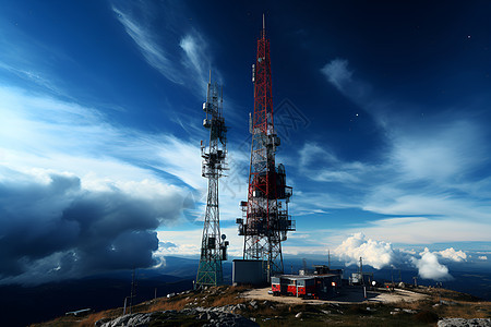 山顶上信号塔背景图片
