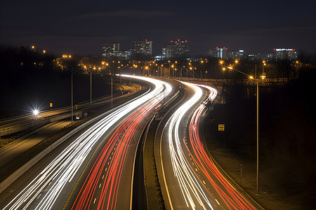 城市夜景下的高速公路背景图片