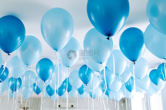 庆典上漂浮的气球图片