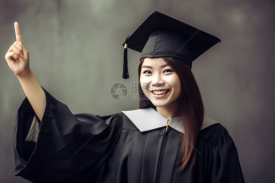 憧憬未来的女大学生图片