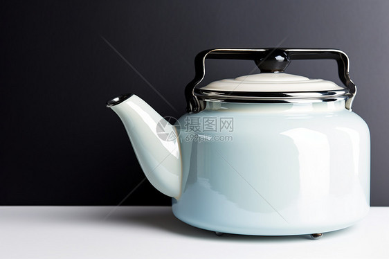 白色的茶壶图片