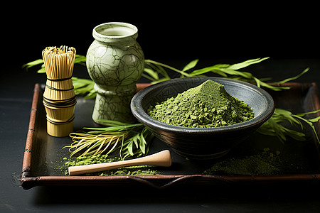 桌面上健康的绿茶粉图片