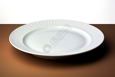 极简的白色陶瓷餐盘背景图片
