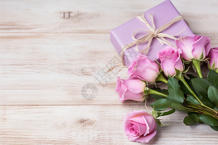 美丽浪漫的玫瑰花朵图片