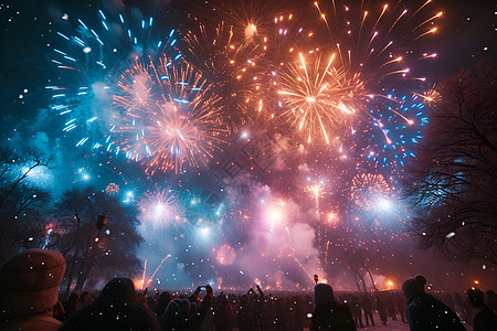 烟花绽放新年夜晚高清图片