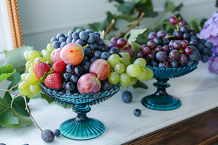 水果盘的葡萄图片