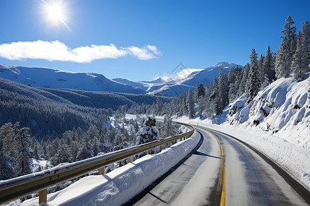 冰雪皑皑公路图片