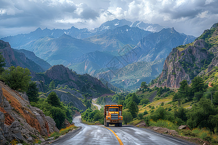 奔驰卡车山脉公路上奔驰的卡车背景