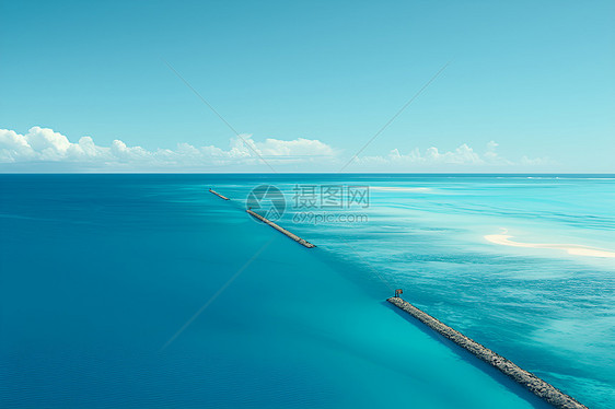 海平面上的道路图片