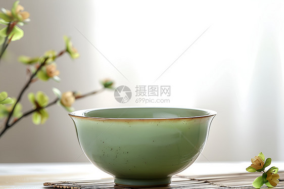 清雅的瓷茶碗图片