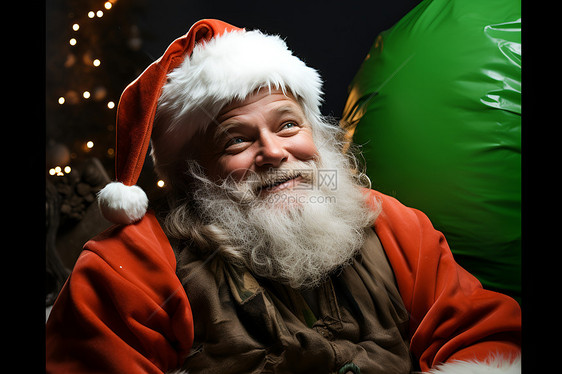 和蔼的圣诞老人图片