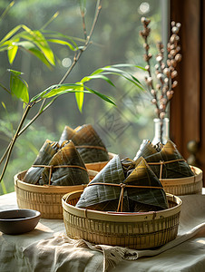 端午节桌子的美味粽子背景