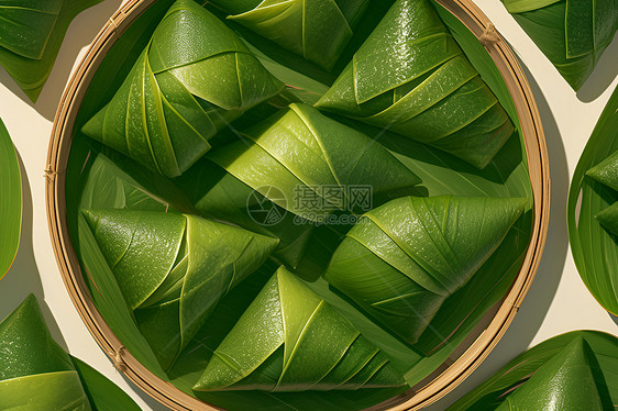 绿叶中的粽子图片