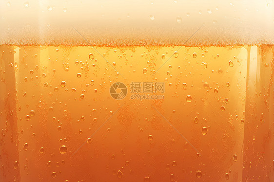 啤酒杯上的气泡图片