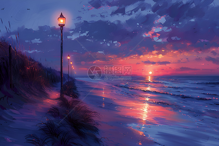 夕阳余晖洒在宁静的海滩上图片