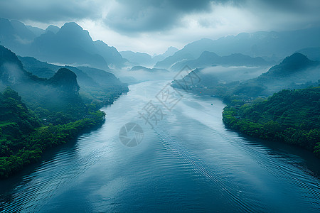 山谷间的河流高清图片
