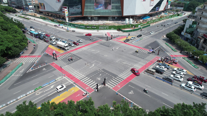 桂林十字路口交通百货商圈三叉路口