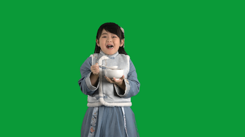 4k绿幕古风小女孩吃汤圆搭景