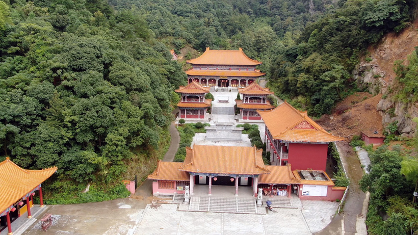 航拍湖南洪江嵩云山药王寺九仙