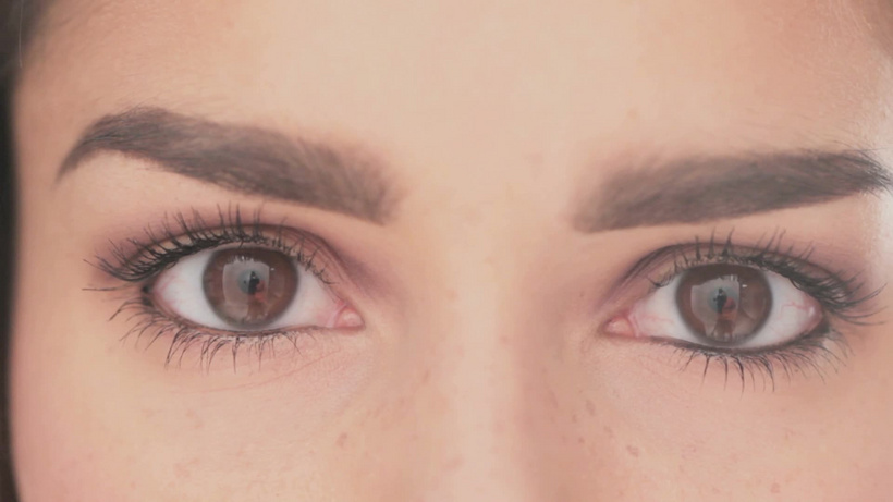 女人性感的眼睛黑眼珠