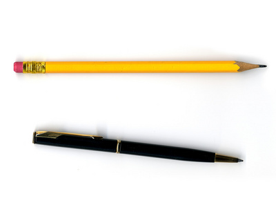 钢笔和铅笔