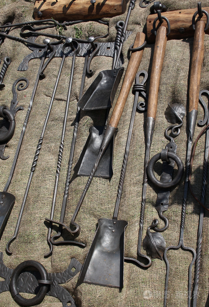 由smi形成的铁制品