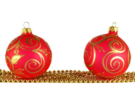 红色圣诞球和金色花环