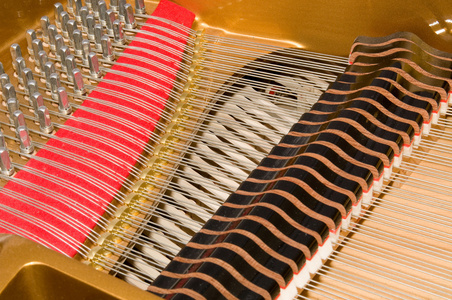 钢琴的电线图片