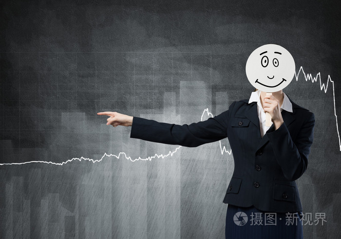 面具的变得面目全非的女商人