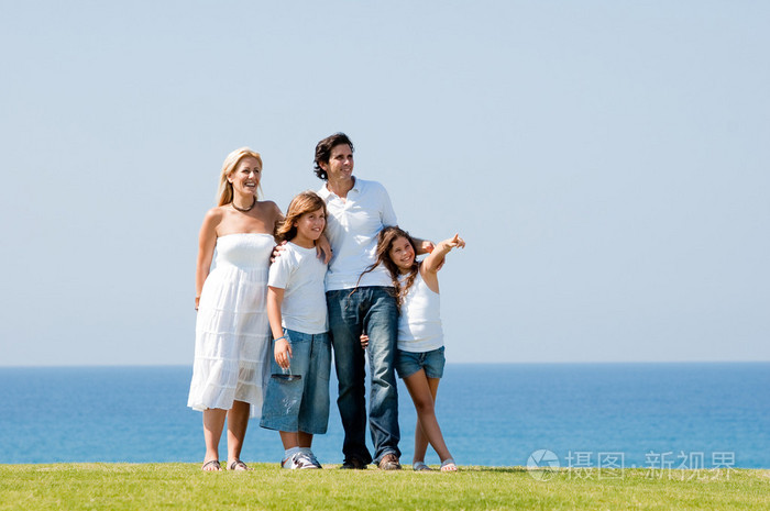 四人幸福家庭的画像照片-正版商用图片005np4-摄图新视界