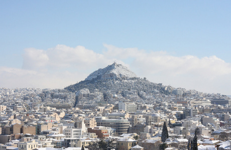 冬季暴风雪期间的莱卡贝特山