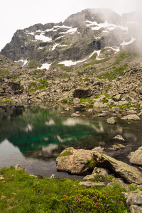 高山湖