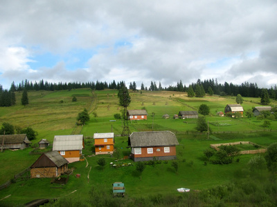 在山中村