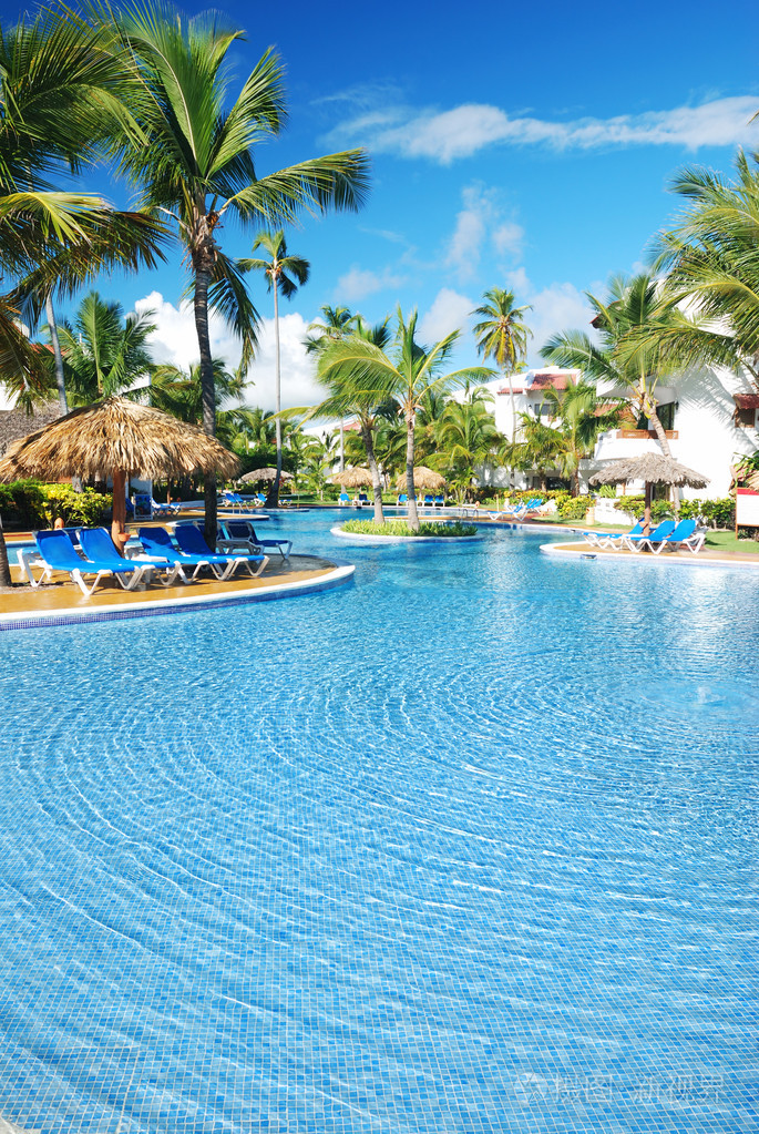 热带风情游泳池