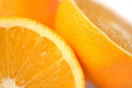 脐橙孤立在白色背景上照片