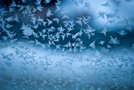 窗户上的霜冻照片图片