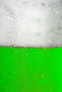 绿色啤酒杯
