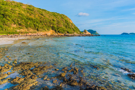 位于泰国曼谷的南西海滩, 海滩上的岩石形象