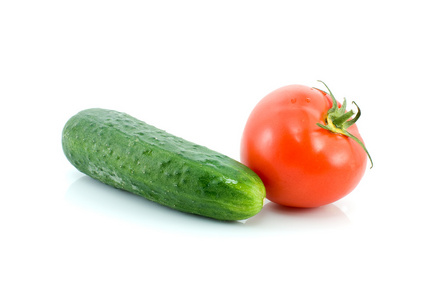 红番茄和绿黄瓜图片